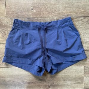 Lululemon Blue Grey Spring Breakaway ll Running Athletic Shorts
